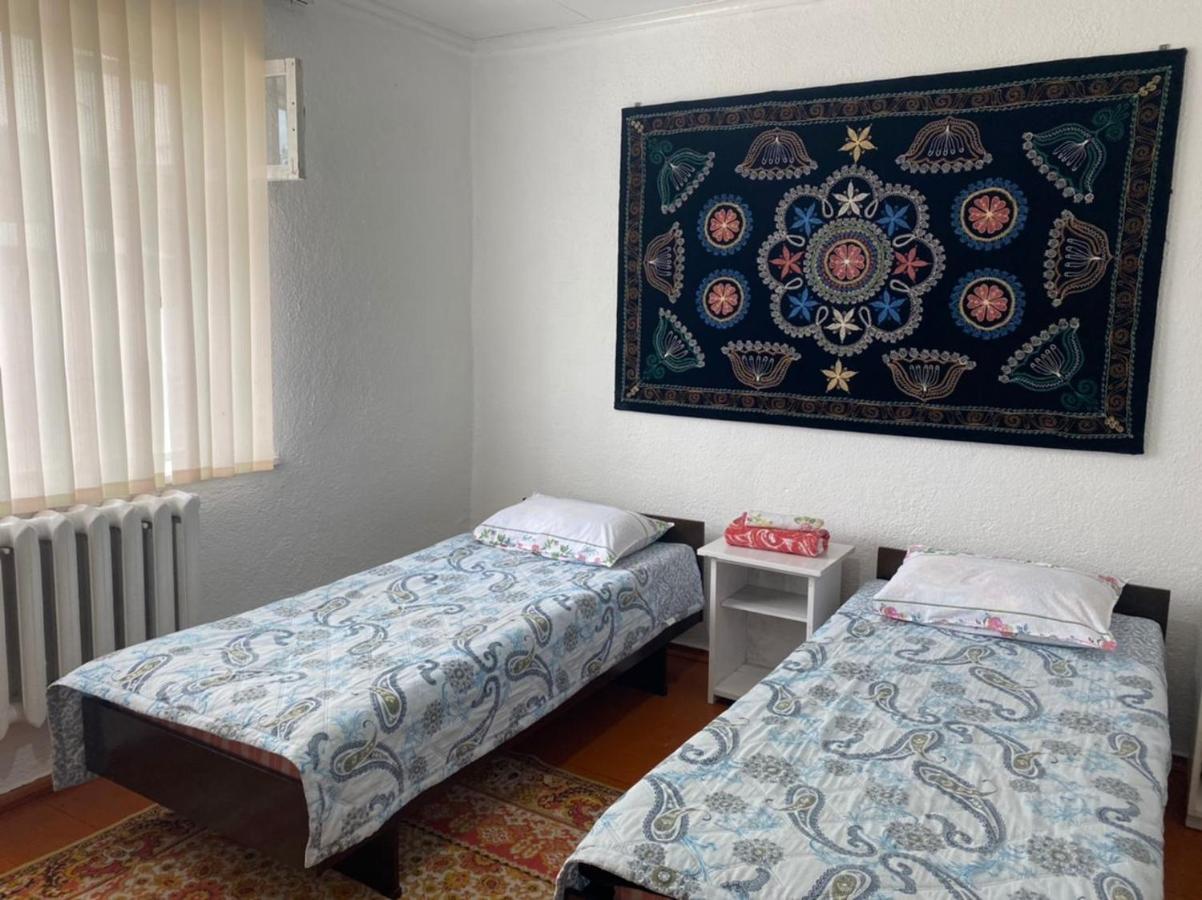 Nurgul Hotel Bokonbayevo Buitenkant foto