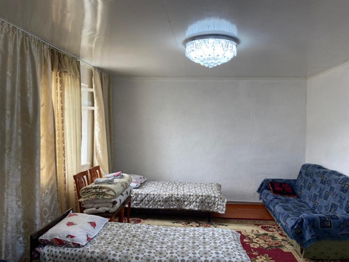 Nurgul Hotel Bokonbayevo Buitenkant foto
