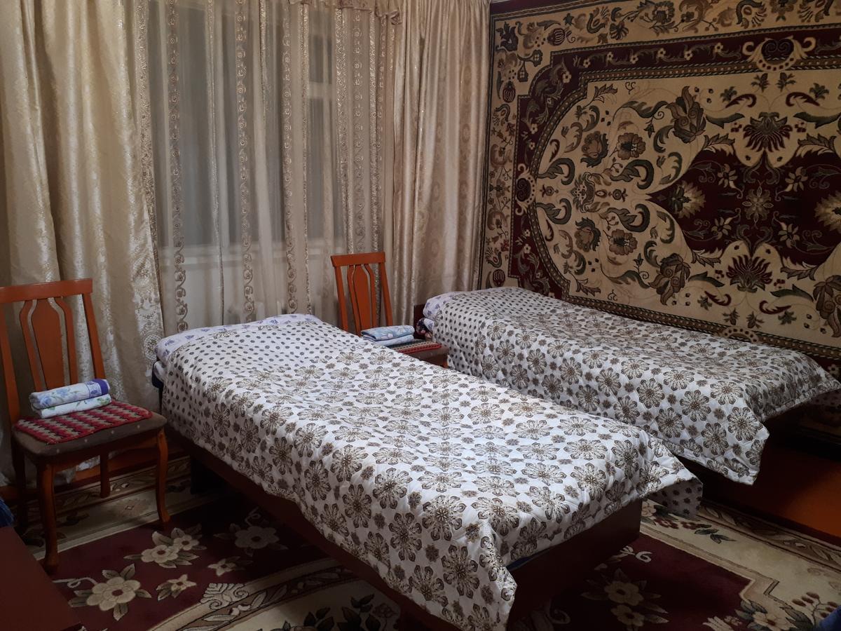 Nurgul Hotel Bokonbayevo Buitenkant foto