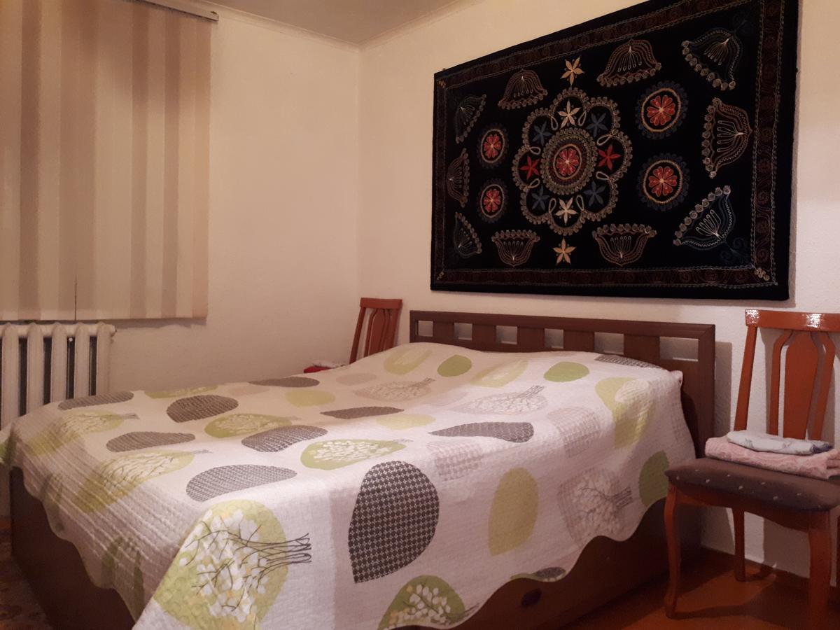 Nurgul Hotel Bokonbayevo Buitenkant foto